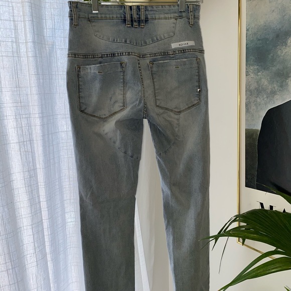 Rose Embroidered Denim - Picture 4 of 9